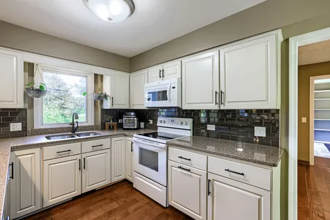 816 Paddock Lane Libertyville IL 60048