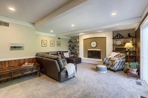816 Paddock Lane Libertyville IL 60048