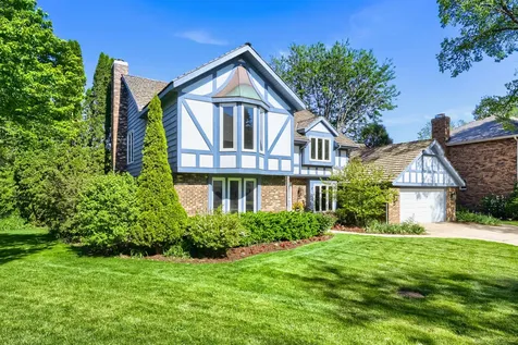 816 Paddock Lane Libertyville IL 60048