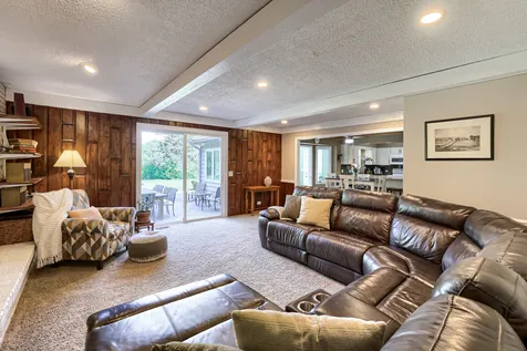 816 Paddock Lane Libertyville IL 60048