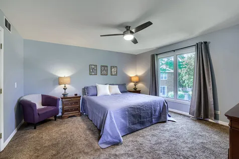 816 Paddock Lane Libertyville IL 60048