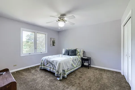 816 Paddock Lane Libertyville IL 60048