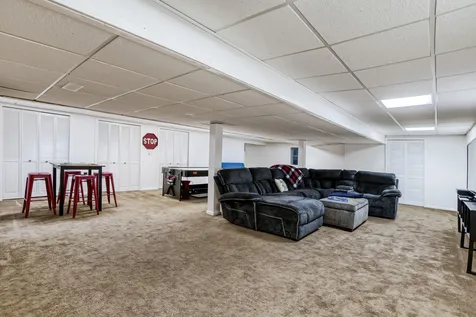 816 Paddock Lane Libertyville IL 60048