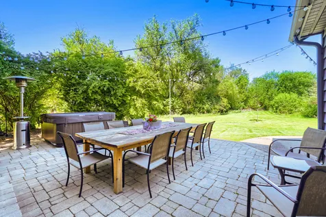 816 Paddock Lane Libertyville IL 60048