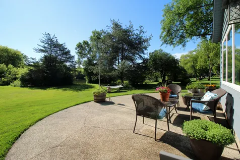 816 Paddock Lane Libertyville IL 60048