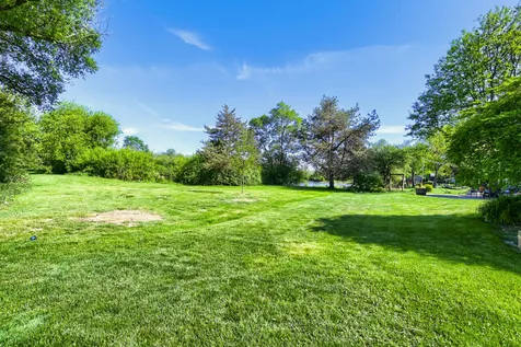 816 Paddock Lane Libertyville IL 60048