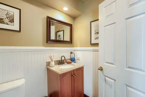 816 Paddock Lane Libertyville IL 60048