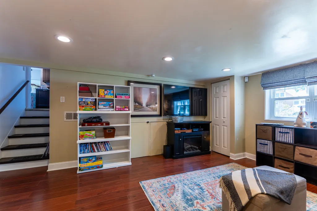 9024 30TH Street Brookfield IL 60513