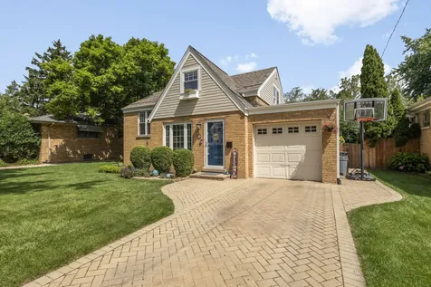 9024 30TH Street Brookfield IL 60513