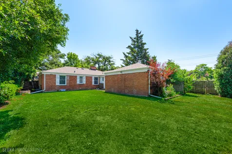 600 Garfield Avenue Lake Bluff IL 60044