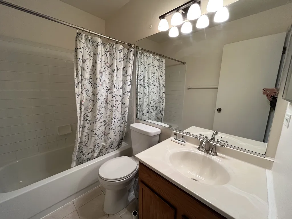 1132 Crimson Court Naperville IL 60564