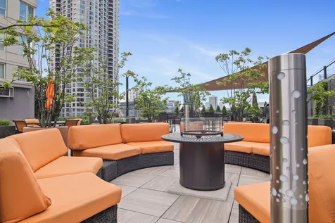 345 North La Salle Drive Chicago IL 60654