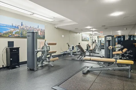 345 North La Salle Drive Chicago IL 60654