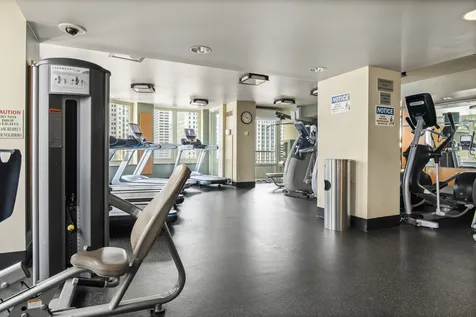 345 North La Salle Drive Chicago IL 60654