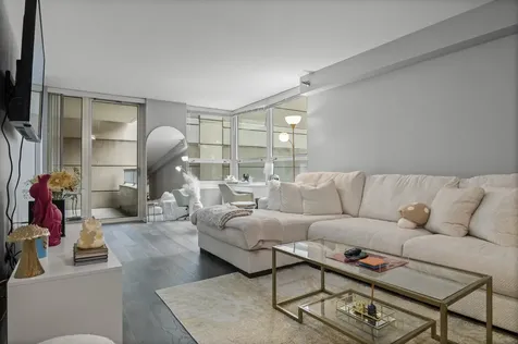 345 North La Salle Drive Chicago IL 60654