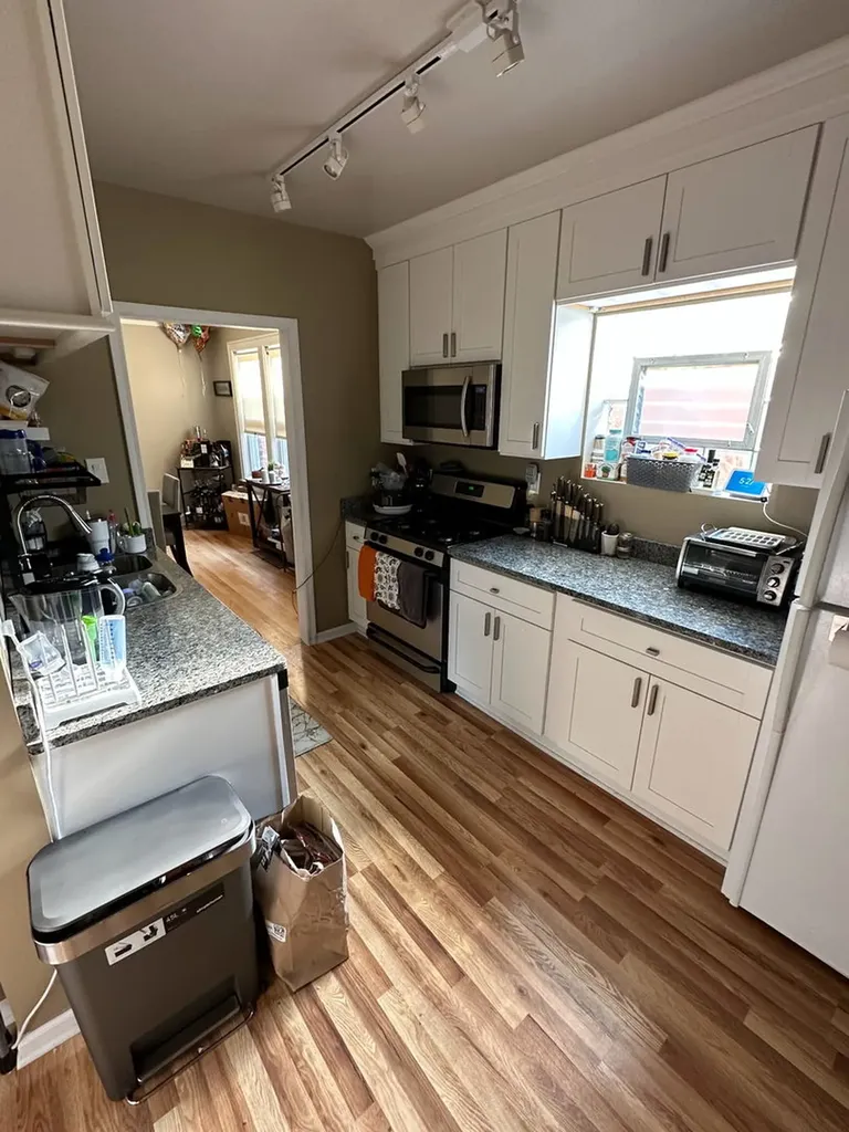 6150 West Thorndale Avenue Chicago IL 60646