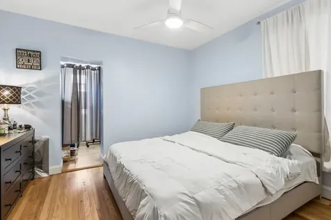 6150 West Thorndale Avenue Chicago IL 60646