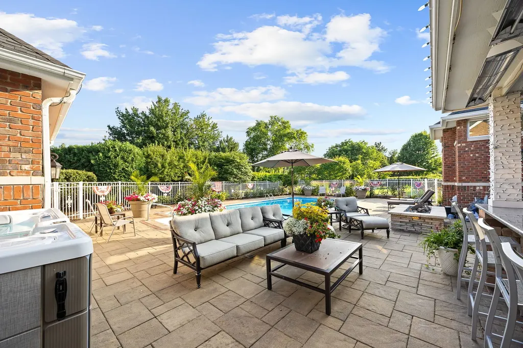 150 Silo Ridge Road N Orland Park IL 60467