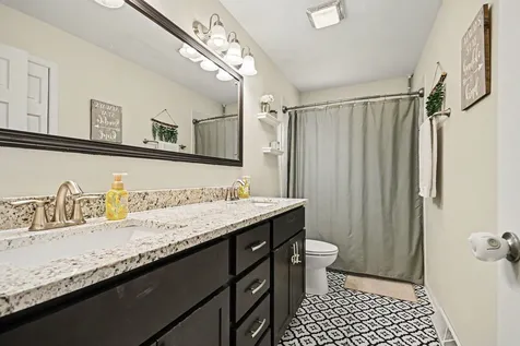 15329 Maple Drive Oak Forest IL 60452