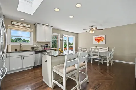 15329 Maple Drive Oak Forest IL 60452