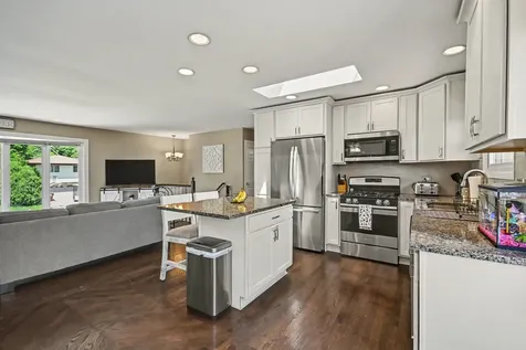15329 Maple Drive Oak Forest IL 60452
