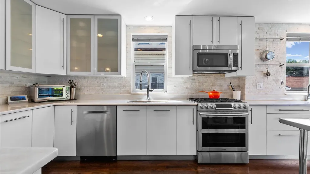 5818 West Byron Street Chicago IL 60634