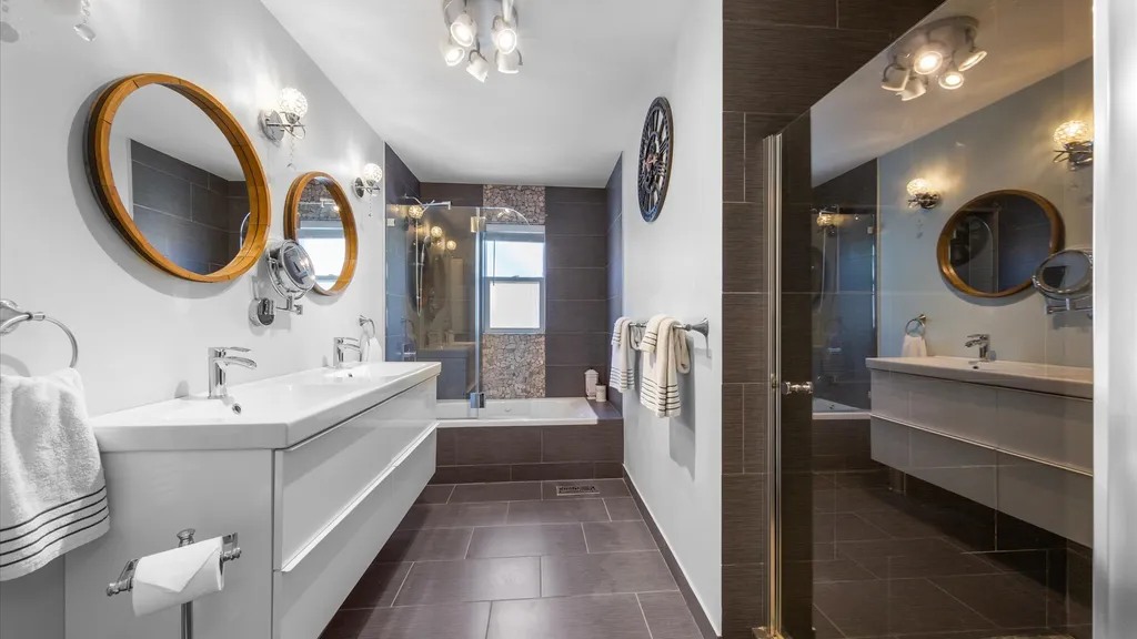 5818 West Byron Street Chicago IL 60634