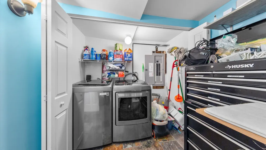 5818 West Byron Street Chicago IL 60634