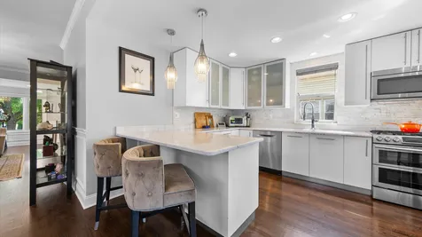 5818 West Byron Street Chicago IL 60634