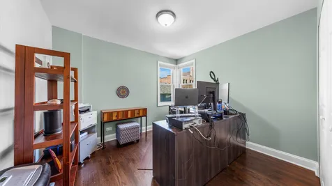 5818 West Byron Street Chicago IL 60634