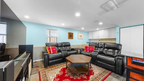 5818 West Byron Street Chicago IL 60634