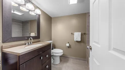 5818 West Byron Street Chicago IL 60634