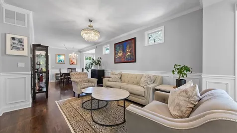 5818 West Byron Street Chicago IL 60634
