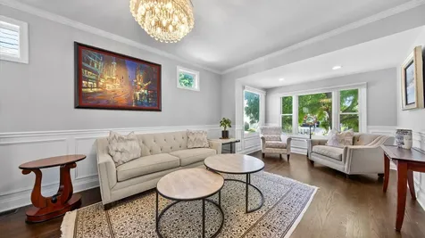 5818 West Byron Street Chicago IL 60634