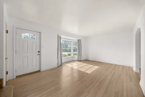 901 Manchester Avenue Westchester IL 60154