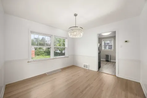 901 Manchester Avenue Westchester IL 60154