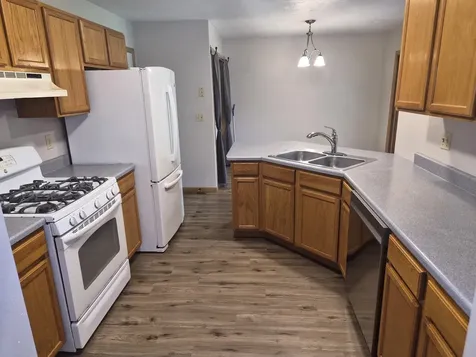 140 Lamplighter Poplar Grove IL 61065
