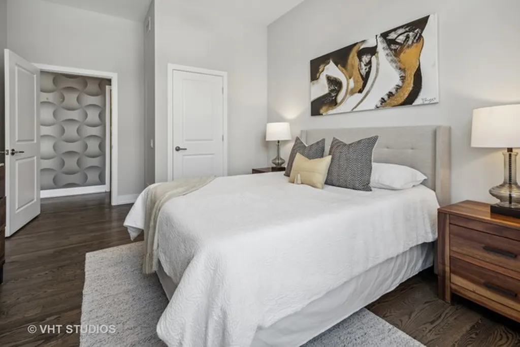 469 North Paulina Street Chicago IL 60622