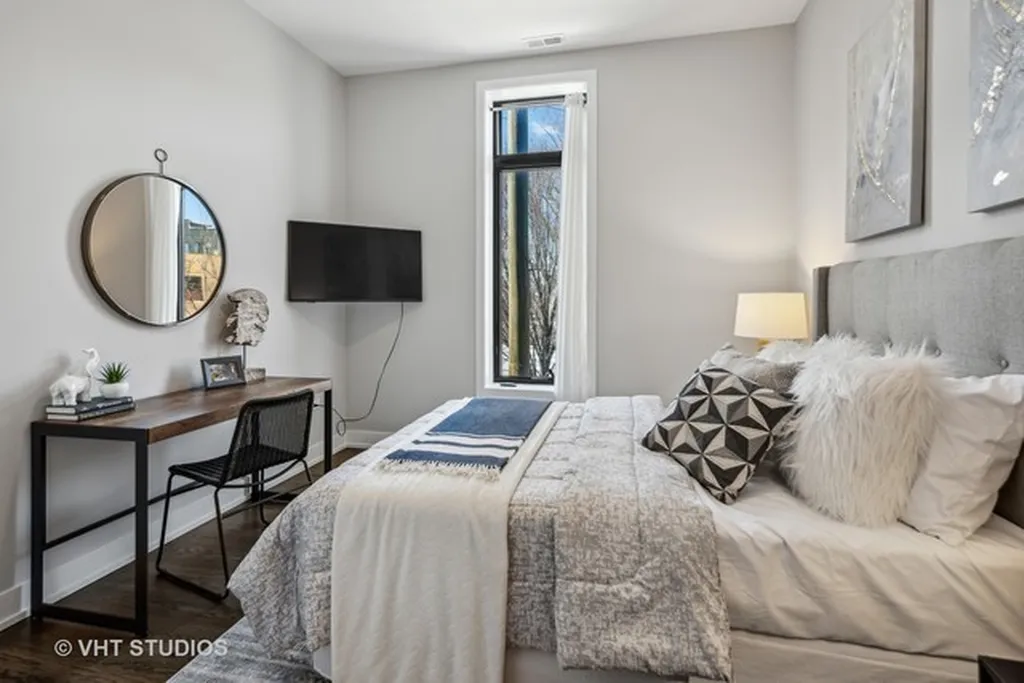 469 North Paulina Street Chicago IL 60622