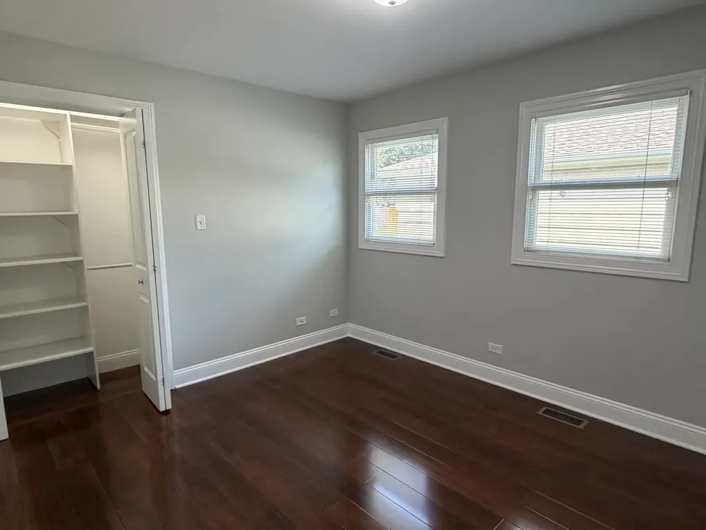2204 Campbell Street Rolling Meadows IL 60008
