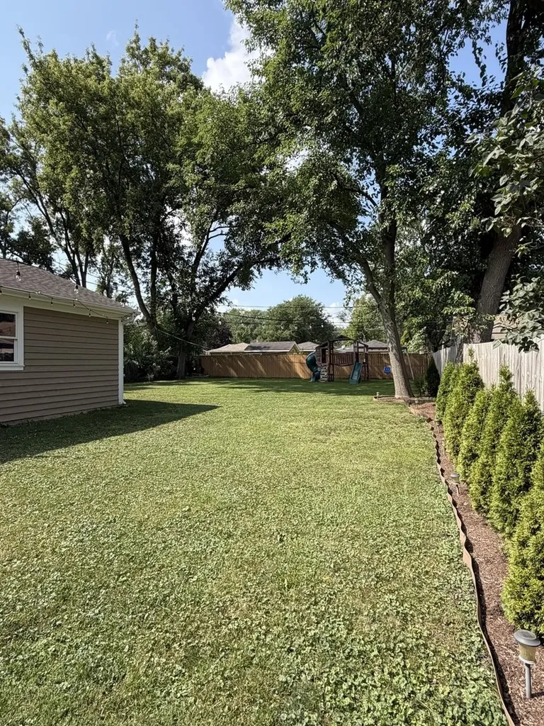 2204 Campbell Street Rolling Meadows IL 60008