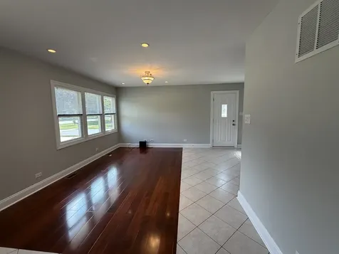 2204 Campbell Street Rolling Meadows IL 60008
