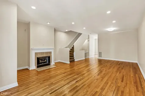 530 North Peoria Street Chicago IL 60642
