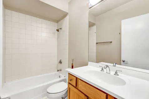 530 North Peoria Street Chicago IL 60642