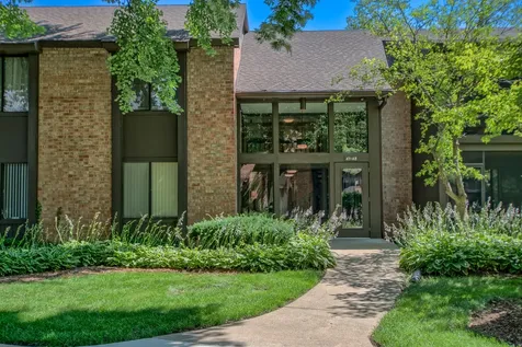 740 Saint Andrews Lane Crystal Lake IL 60014