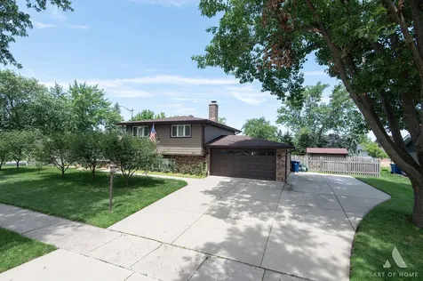 8140 West 91st Street Hickory Hills IL 60457