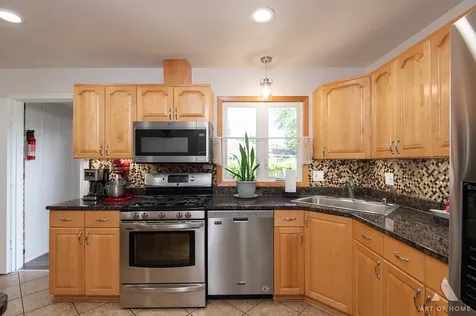 8140 West 91st Street Hickory Hills IL 60457