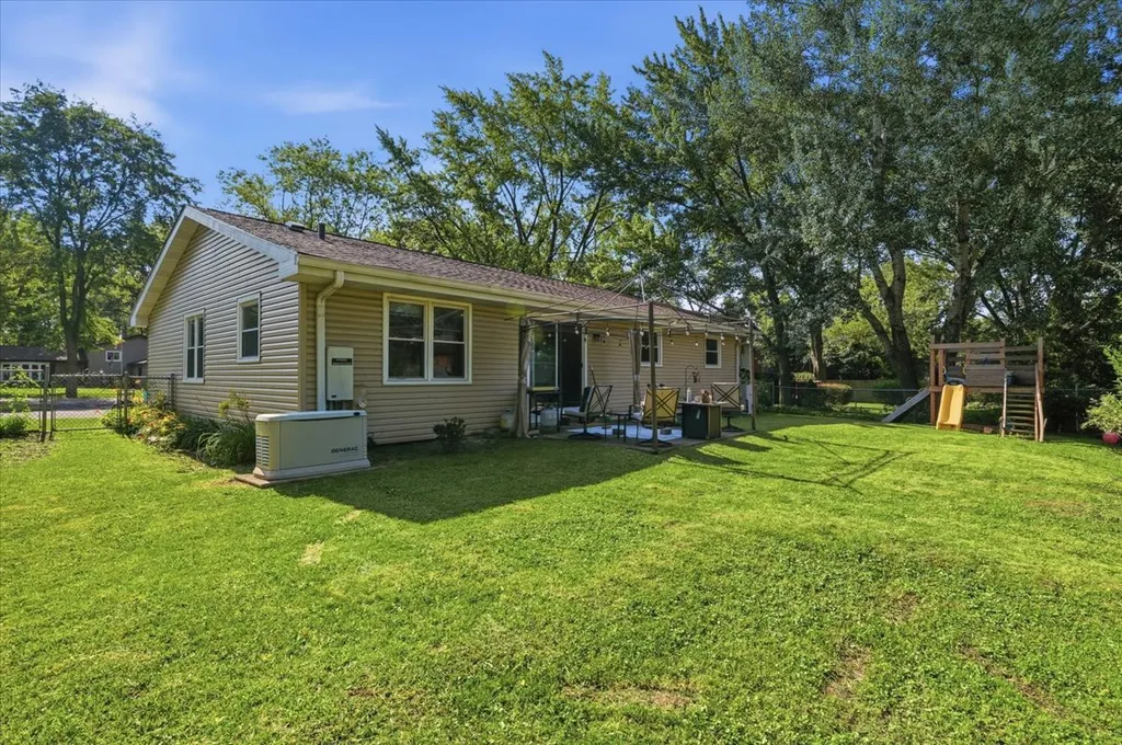 554 Longview Drive Antioch IL 60002