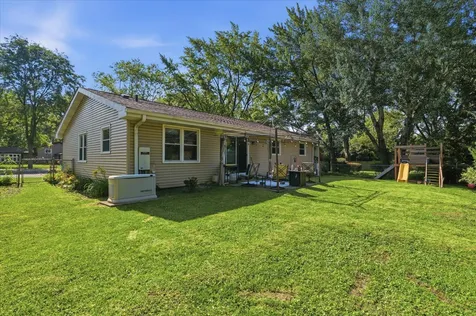 554 Longview Drive Antioch IL 60002
