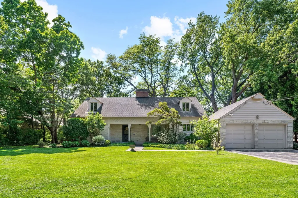 1360 Sunview Lane Winnetka IL 60093